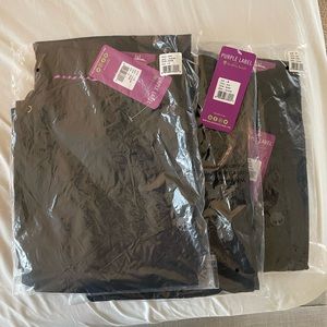 Brand new women’s black scrub bottoms! Healing Hands size medium. $25 each.